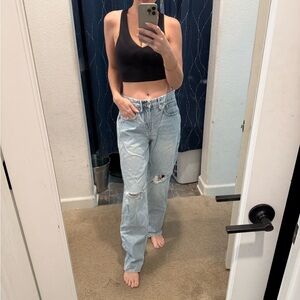 Good American Light Blue Boyfriend Jeans with Knee Rips
